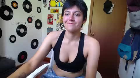 Snapshot of naty_lux19 chatting on 01/17/25, 06:12 Fernanda online show from 01/17/25, 06:12