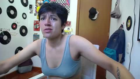 Snapshot of naty_lux19 chatting on 01/18/25, 05:04 Fernanda online show from 01/18/25, 05:04