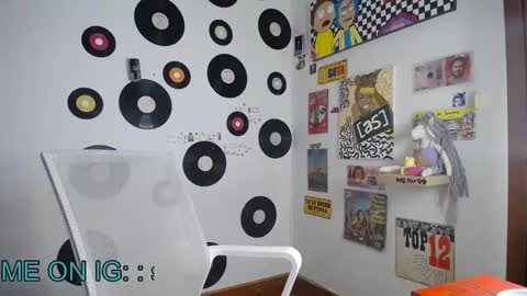 Snapshot of naty_lux19 chatting on 02/23/25, 12:51 Fernanda online show from 02/23/25, 12:51