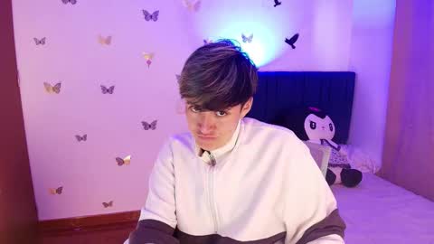 Snapshot of naty_lux19 chatting on 11/18/25, 12:20 Fernanda online show from 11/18/25, 12:20