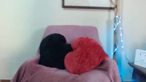 Snapshot of naty_naturalgirl chatting on 03/25/26, 08:48 Nataly online show from 03/25/26, 08:48