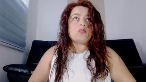 naty online show from 05/05/26, 11:51