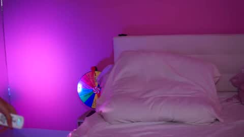 Snapshot of natydesiree chatting on 02/21/25, 08:18 Naty online show from 02/21/25, 08:18