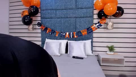 Naty  online show from 10/26/25, 03:34