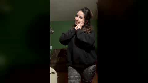 Snapshot of natymia chatting on 01/19/26, 10:19 Natymia online show from 01/19/26, 10:19