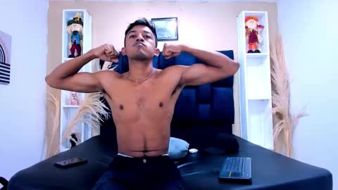 Snapshot of natzuki_ chatting on 10/24/25, 11:39 natzuki_ online show from 10/24/25, 11:39