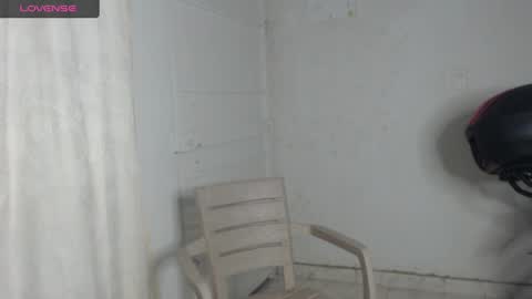 Snapshot of natzumi_mcqueen chatting on 12/17/24, 11:28 Stella Mcqueen online show from 12/17/24, 11:28