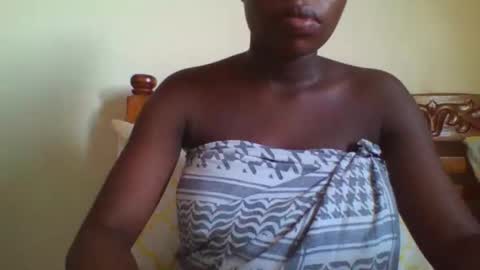 Snapshot of naughtisexy chatting on 04/01/26, 01:41 naughtisexy online show from 04/01/26, 01:41