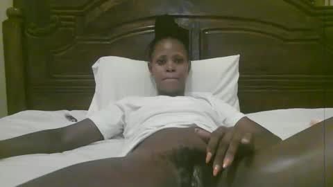 Snapshot of naughty_babe000 chatting on 01/17/26, 08:30 alisha online show from 01/17/26, 08:30