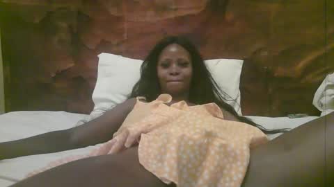 Snapshot of naughty_babe000 chatting on 03/28/26, 03:39 alisha online show from 03/28/26, 03:39