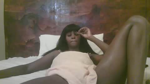Snapshot of naughty_babe000 chatting on 03/30/26, 11:44 alisha online show from 03/30/26, 11:44