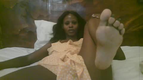 Snapshot of naughty_babe000 chatting on 04/16/26, 06:47 alisha online show from 04/16/26, 06:47
