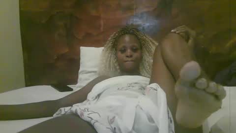 Snapshot of naughty_babe000 chatting on 05/16/26, 06:21 alisha online show from 05/16/26, 06:21