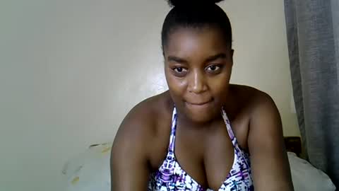 Snapshot of naughty_booby chatting on 06/27/26, 10:04 Bettybooby online show from 06/27/26, 10:04
