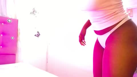  L I S S  online show from 10/10/25, 03:05