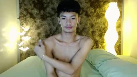 Snapshot of naughty_cy chatting on 07/28/26, 03:54 itzme cyril online show from 07/28/26, 03:54