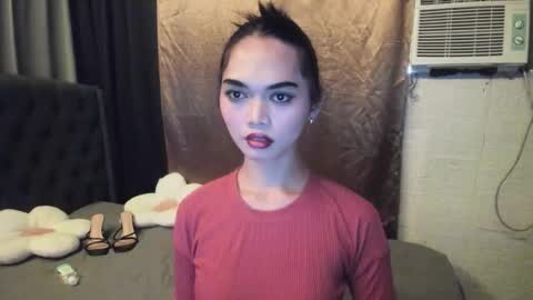 emma online show from 09/11/25, 07:41