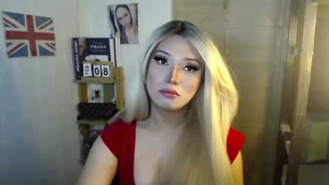 Snapshot of naughty_kim20 chatting on 02/26/25, 01:43 alexa online show from 02/26/25, 01:43