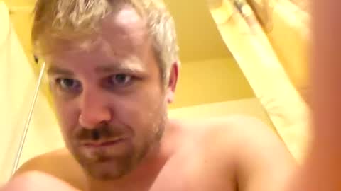 Snapshot of naughty_kinky1 chatting on 06/20/26, 04:21 Naughty kinky1 online show from 06/20/26, 04:21