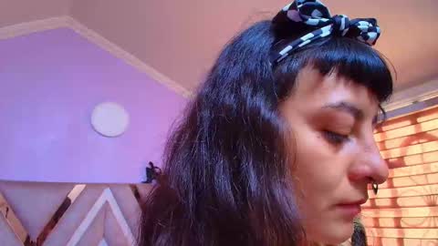 Kitten online show from 10/09/25, 11:30