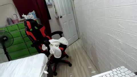 Snapshot of naughty_mariaxx chatting on 01/25/25, 06:57 Maria online show from 01/25/25, 06:57