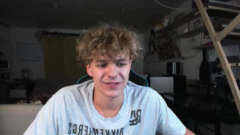 Snapshot of naughty_nik43 chatting on 09/21/25, 05:14 Nik online show from 09/21/25, 05:14