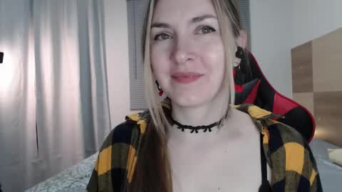Snapshot of naughty_popa chatting on 02/23/25, 02:51 Ann online show from 02/23/25, 02:51