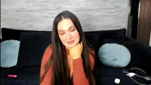 Elena online show from 05/12/26, 10:29
