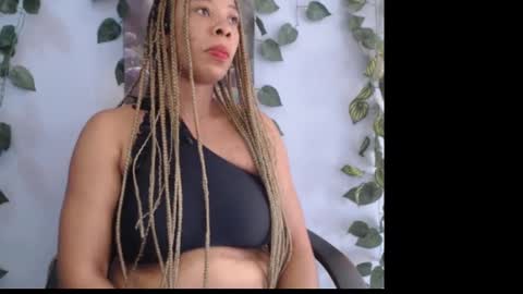 Snapshot of naughty_xxbunny chatting on 01/19/25, 03:53 beauty online show from 01/19/25, 03:53