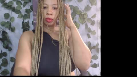 Snapshot of naughty_xxbunny chatting on 02/01/25, 07:47 beauty online show from 02/01/25, 07:47