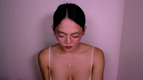 NaughtyAurora online show from 05/10/26, 11:59
