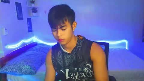 Loue online show from 09/25/25, 01:37