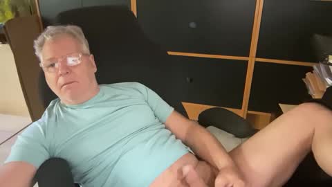 naughtydaddyla online show from 03/01/25, 06:43