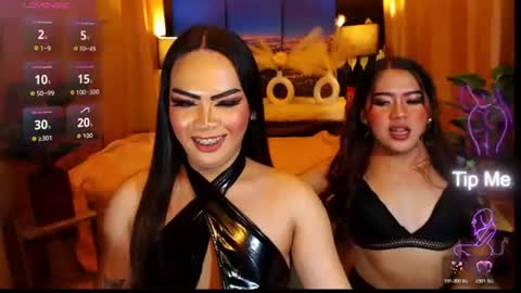 Snapshot of naughtyfridah chatting on 06/25/26, 06:12 naughtyfridah online show from 06/25/26, 06:12
