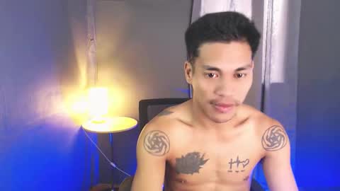 Snapshot of naughtyfuck_boy chatting on 04/28/26, 02:27 naughtyfuck_boy online show from 04/28/26, 02:27