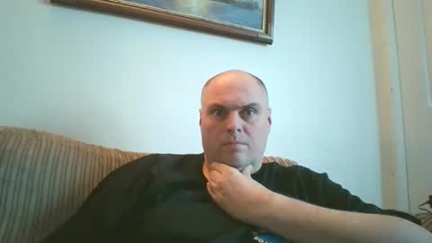 Snapshot of naughtygadget chatting on 11/29/25, 02:42 NaughtyGadget online show from 11/29/25, 02:42