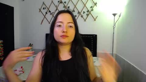 Valeria  online show from 10/21/25, 07:36