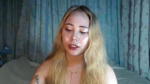 Snapshot of naughtyhotsexyjean chatting on 04/23/26, 06:54 miss jean online show from 04/23/26, 06:54