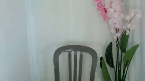 Snapshot of naughtyiyahxxx chatting on 06/29/26, 02:06 naughtyiyahxxx online show from 06/29/26, 02:06