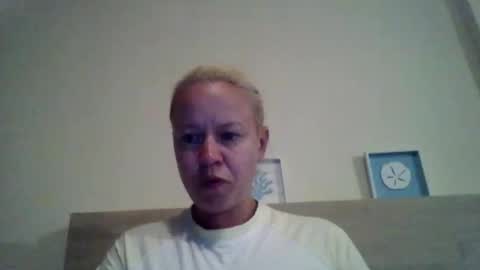 naughtyjennyblondeuk online show from 04/18/26, 07:58