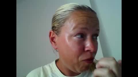Snapshot of naughtyjennyblondeuk chatting on 06/06/26, 02:44 naughtyjennyblondeuk online show from 06/06/26, 02:44