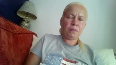Snapshot of naughtyjennyblondeuk chatting on 07/20/26, 06:43 naughtyjennyblondeuk online show from 07/20/26, 06:43