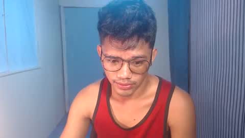 Snapshot of naughtyjosh_ chatting on 11/05/25, 11:38 Josh online show from 11/05/25, 11:38