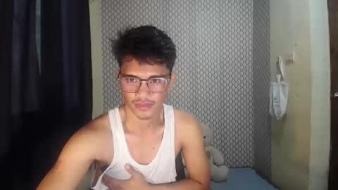 Snapshot of naughtyjosh_ chatting on 04/19/26, 06:56 Josh online show from 04/19/26, 06:56