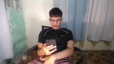 Snapshot of naughtyjosh_ chatting on 04/25/26, 01:41 Josh online show from 04/25/26, 01:41