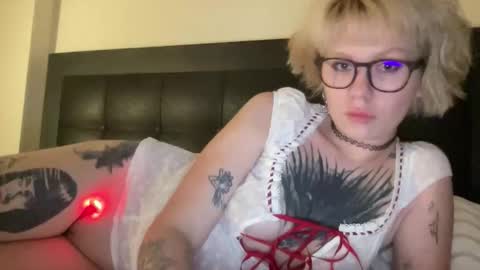 NaughtyLayla666 online show from 05/14/26, 08:59