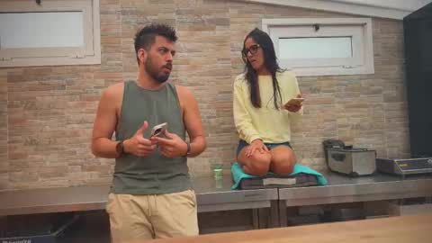 ANDREA STEPH  MIKE online show from 09/18/25, 08:27