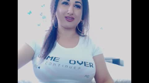 Snapshot of naughtymaya4you chatting on 09/17/25, 10:06 naughtymaya4you online show from 09/17/25, 10:06