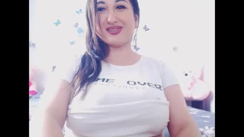Snapshot of naughtymaya4you chatting on 03/18/26, 10:07 naughtymaya4you online show from 03/18/26, 10:07