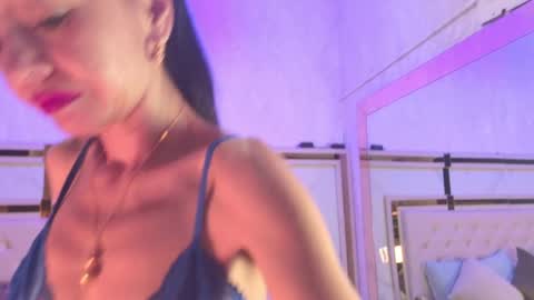Snapshot of naughtymilfx_ chatting on 03/30/26, 03:07 online show from 03/30/26, 03:07